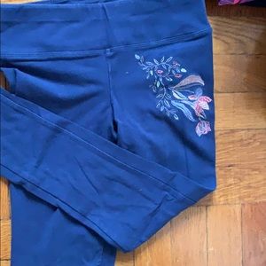 Blue floral leggings